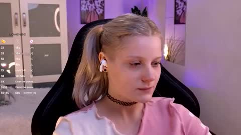 help me reach my first 25 thumbs up online show from 11/29/25, 09:07