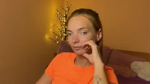 Snapshot of shinelikea_diamond chatting on 07/04/26, 06:47 Alexis online show from 07/04/26, 06:47