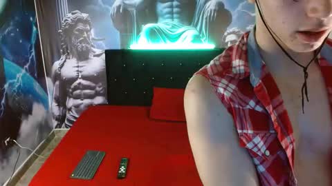 Snapshot of shinobi_grey chatting on 01/19/25, 02:59 .. shinobi .. online show from 01/19/25, 02:59
