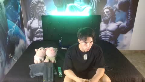 Snapshot of shinobi_grey chatting on 01/23/25, 03:26 .. shinobi .. online show from 01/23/25, 03:26
