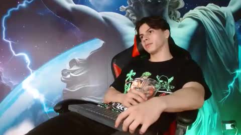 Snapshot of shinobi_grey chatting on 02/01/25, 02:47 .. shinobi .. online show from 02/01/25, 02:47