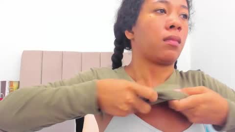 shira_sexylove online show from 12/30/24, 05:15