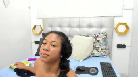 shira_sexylove online show from 01/05/25, 02:38