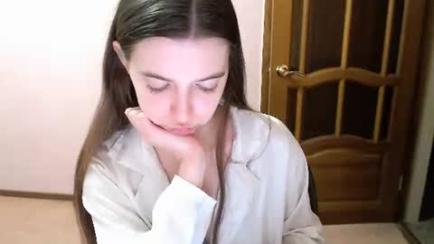 shiraha___rafieru online show from 02/04/26, 09:42