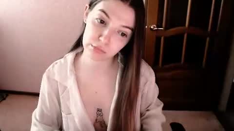 shiraha___rafieru online show from 05/20/26, 12:11