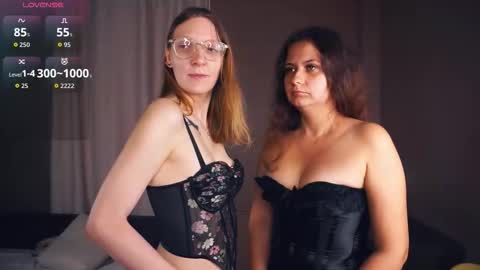 Gretta and Lucia online show from 09/09/25, 06:46