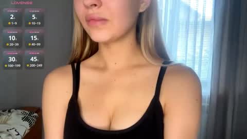 Snapshot of shirleepoma chatting on 07/09/26, 07:12 Joli online show from 07/09/26, 07:12