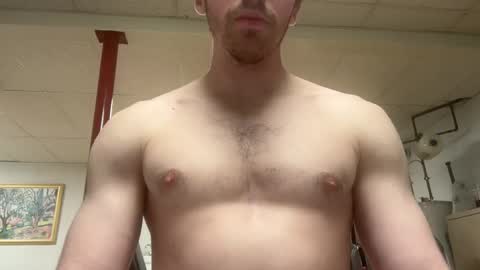 Snapshot of shirtlesshunk15 chatting on 04/15/26, 07:59 shirtlesshunk15 online show from 04/15/26, 07:59