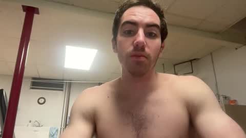 Snapshot of shirtlesshunk15 chatting on 05/03/26, 10:10 shirtlesshunk15 online show from 05/03/26, 10:10