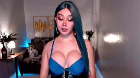 Snapshot of shivvariana_manflayer chatting on 03/07/25, 07:05 WET AND WILD YHANNA online show from 03/07/25, 07:05