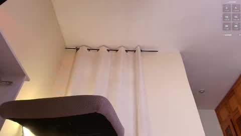 Snapshot of shkendall chatting on 09/27/25, 01:49 kendal online show from 09/27/25, 01:49