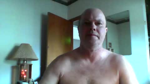 Snapshot of shoc09 chatting on 12/28/24, 06:29 undie lover online show from 12/28/24, 06:29