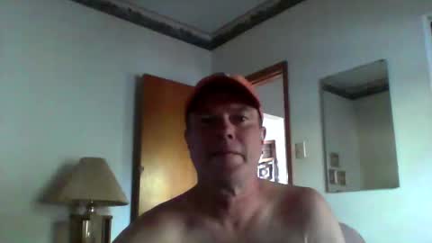 Snapshot of shoc09 chatting on 10/24/25, 02:46 undie lover online show from 10/24/25, 02:46