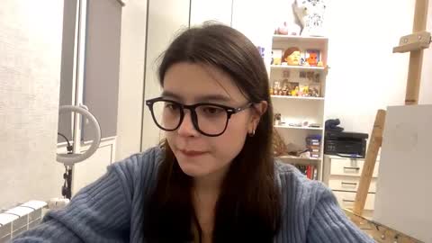 Snapshot of shontagrabowski chatting on 02/25/26, 12:15 Marie online show from 02/25/26, 12:15