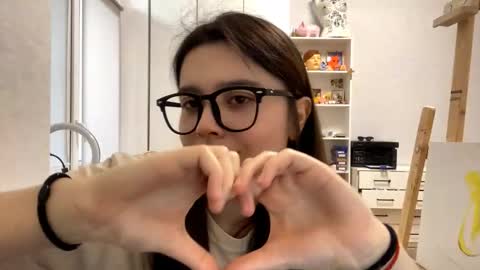 Snapshot of shontagrabowski chatting on 02/27/26, 12:05 Marie online show from 02/27/26, 12:05
