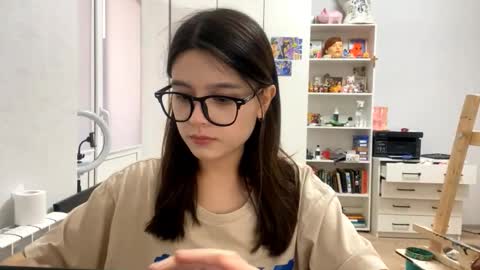 Snapshot of shontagrabowski chatting on 03/16/26, 02:21 Marie online show from 03/16/26, 02:21