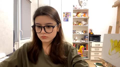 Snapshot of shontagrabowski chatting on 03/27/26, 12:16 Marie online show from 03/27/26, 12:16