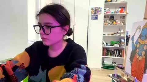 Snapshot of shontagrabowski chatting on 04/17/26, 01:58 Marie online show from 04/17/26, 01:58