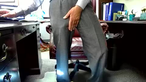 nikolas send dm for an appointment online show from 12/03/24, 07:33