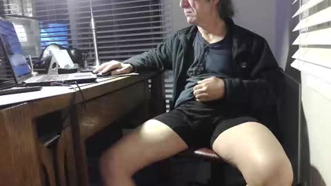 nikolas send dm for an appointment online show from 03/09/26, 02:48