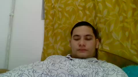 Snapshot of short_daddy777 chatting on 04/29/26, 01:43 short_daddy777 online show from 04/29/26, 01:43