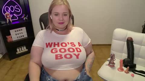 Mimi   online show from 05/17/26, 12:34