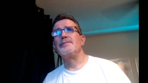 Snapshot of shrewtamer chatting on 02/19/25, 02:01 shrewtamer online show from 02/19/25, 02:01