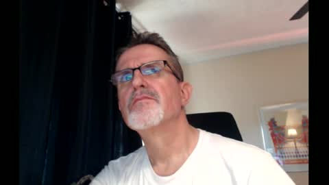 Snapshot of shrewtamer chatting on 03/04/25, 12:39 shrewtamer online show from 03/04/25, 12:39