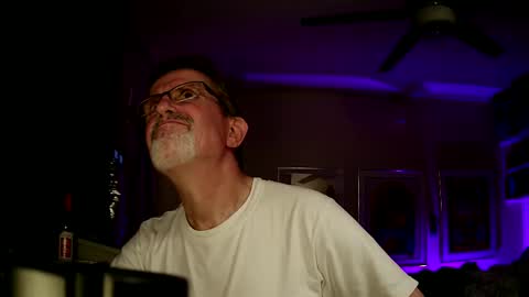 Snapshot of shrewtamer chatting on 10/01/25, 02:06 shrewtamer online show from 10/01/25, 02:06