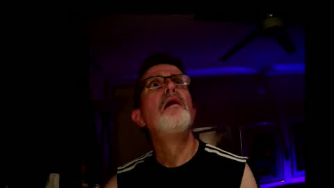 Snapshot of shrewtamer chatting on 10/23/25, 04:34 shrewtamer online show from 10/23/25, 04:34