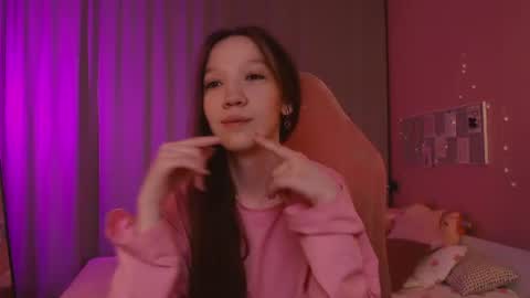 Neila online show from 06/11/26, 03:21