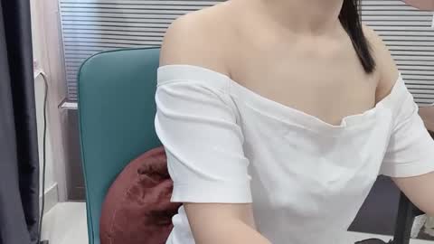 Snapshot of shshiko chatting on 05/25/26, 01:22 Hua yi online show from 05/25/26, 01:22