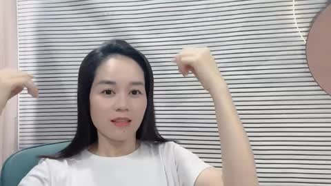 Snapshot of shshiko chatting on 06/07/26, 01:32 Hua yi online show from 06/07/26, 01:32