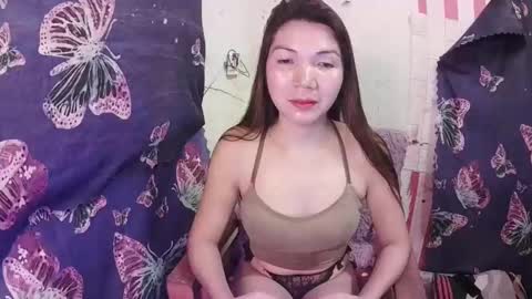 Snapshot of shujine683081 chatting on 12/15/24, 02:37 juss online show from 12/15/24, 02:37