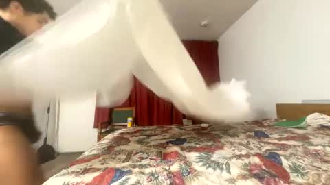 Snapshot of shurthingxx chatting on 01/12/25, 07:43 shurthingxx online show from 01/12/25, 07:43