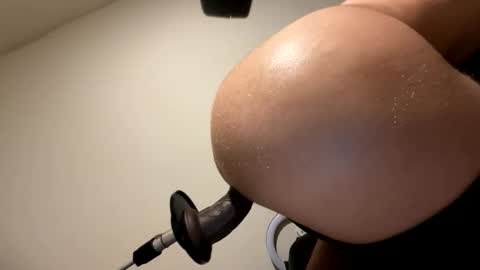 Snapshot of shurthingxx chatting on 11/24/25, 06:35 shurthingxx online show from 11/24/25, 06:35