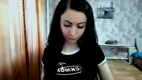shy_cat_candy online show from 06/18/26, 10:52