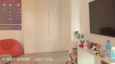 Snapshot of shy_gea chatting on 09/17/25, 02:19 shy gea online show from 09/17/25, 02:19