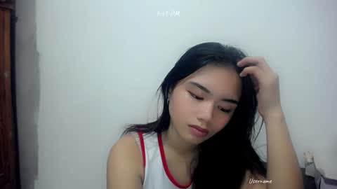 shy_innocent_girl online show from 07/15/26, 01:49
