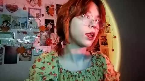 Milena online show from 11/24/25, 02:39