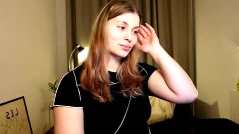 shy_nerd_babyy online show from 01/02/25, 04:46