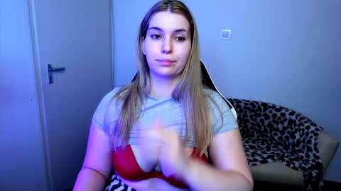 Snapshot of shy_nerd_babyy chatting on 02/28/26, 03:35 shy_nerd_babyy online show from 02/28/26, 03:35