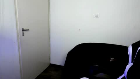 shy_nerd_babyy online show from 06/29/26, 10:15