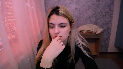 shy_sabrina_ online show from 02/19/25, 09:50