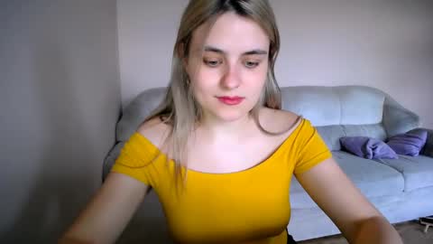 shy_sabrina_ online show from 04/29/26, 12:20