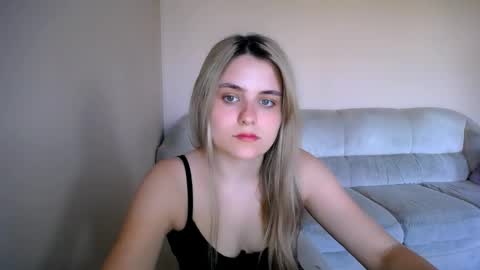 shy_sabrina_ online show from 05/06/26, 02:22