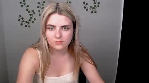 shy_sabrina_ online show from 06/29/26, 01:11