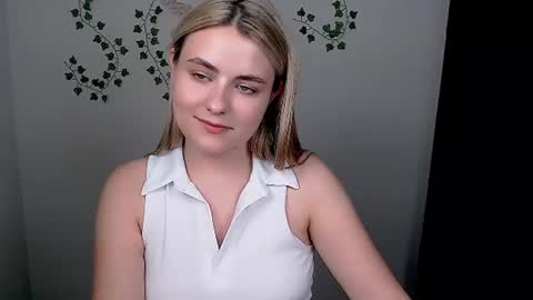 shy_sabrina_ online show from 07/02/26, 12:55