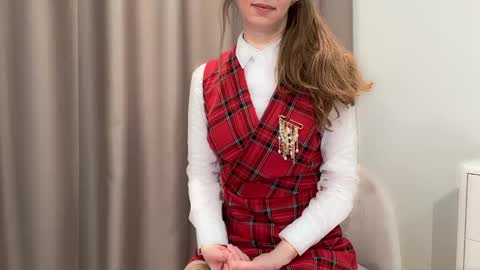 shy_schoolgirl_ online show from 12/16/25, 12:43