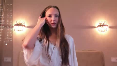 Snapshot of shy_starlight chatting on 10/12/25, 08:35 Melanie online show from 10/12/25, 08:35